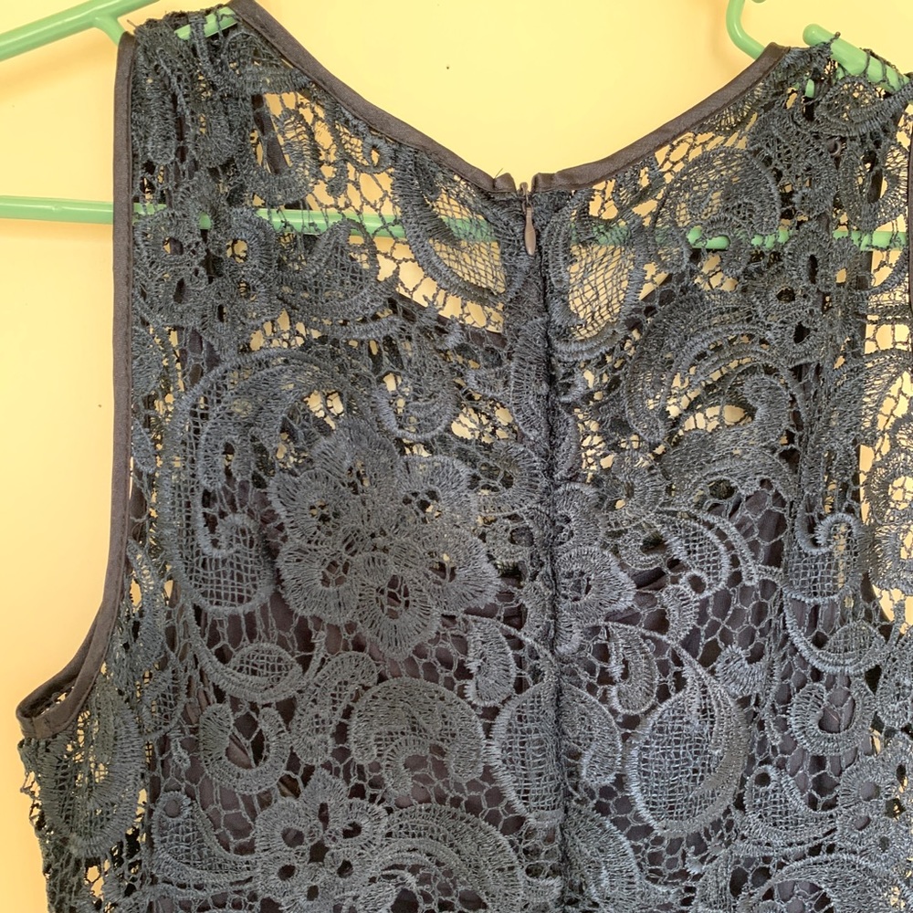 PERFECT HOLIDAY DRESS - Picture 6 of 10